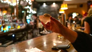 طعم‌های اومامی چگونه دنیای کوکتل را طوفانی کرده‌اند