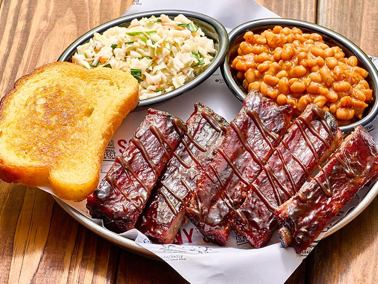 Sonny’s BBQ با استخدام مدیران اجرایی کلیدی، تیم رهبری خود را برای پیشبرد رشد فرانچایز گسترش می‌دهد
